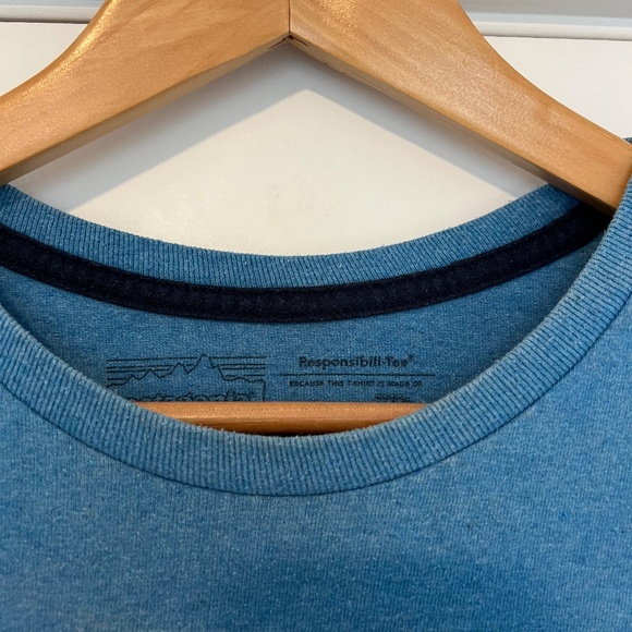 Patagonia T Shirt - Men's Large - Picture 4 of 10